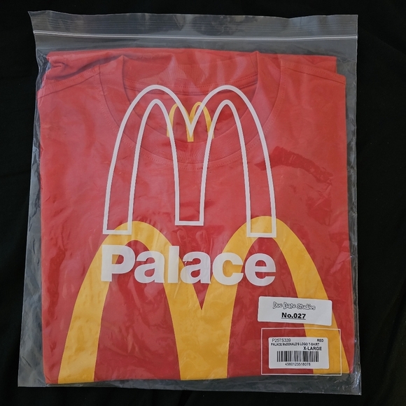 Palace McDonald's Logo T Shirt - Picture 2 of 2